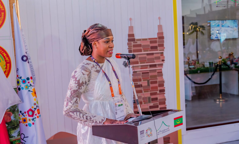 Mme Hawa Abou Moussa Diallo, Commissaire à l'Exposition prononçant son discours inaugural. Photo: TrueVision