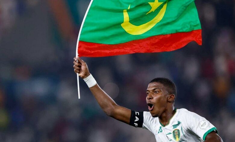 Drapeau à la main les Mourabitounes célébrent leur qualification contre l'Algérie